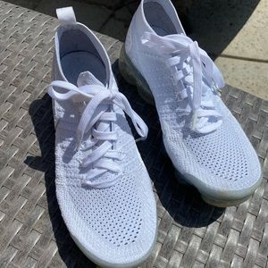 Women’s vapor max shoes